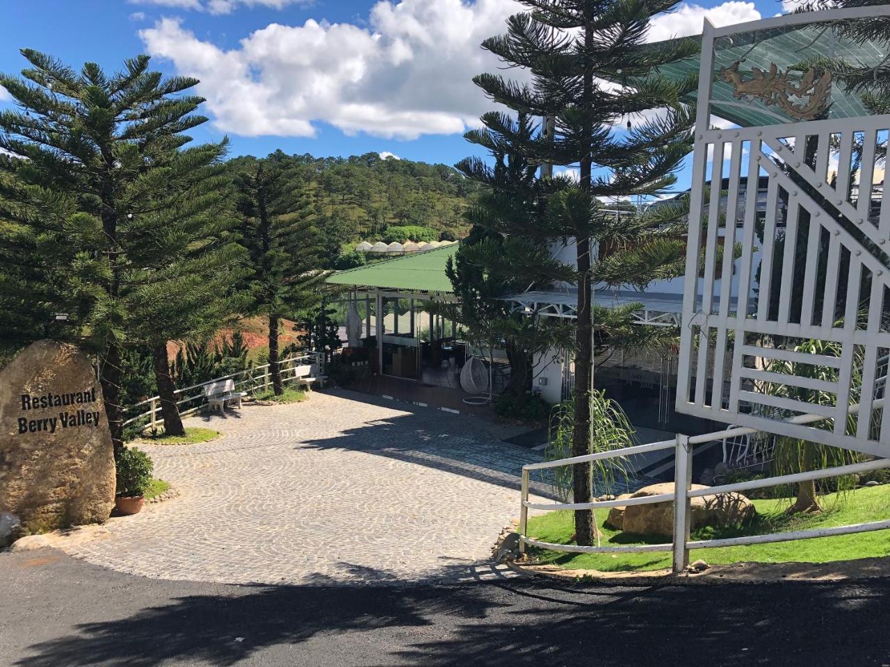 Berry Valley Homestay Da Lat Eksteriør billede
